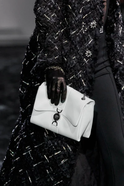 Look 54